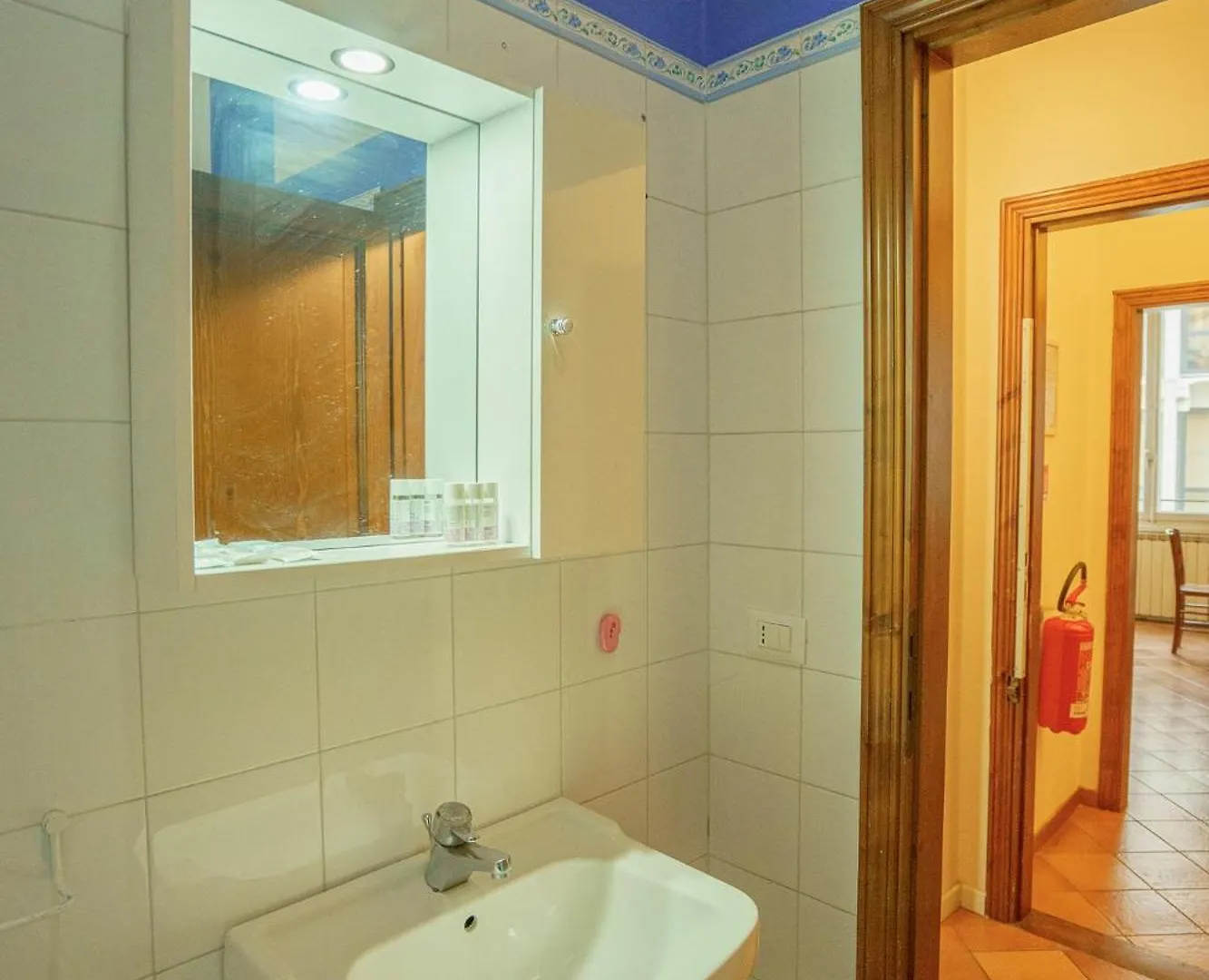 Tranquil Suite Near Museums And Train Station Florence Italy